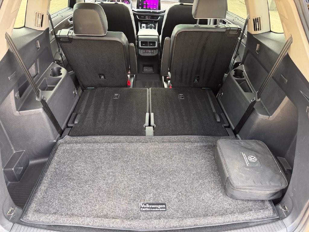 Certified 2024 Volkswagen Atlas SEL Premium R-Line AWD/4WD image 28