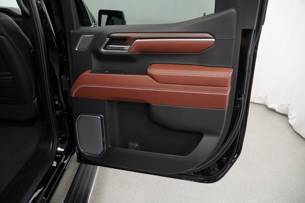 Certified 2025 GMC Sierra 1500 Denali Ultimate AWD/4WD image 34