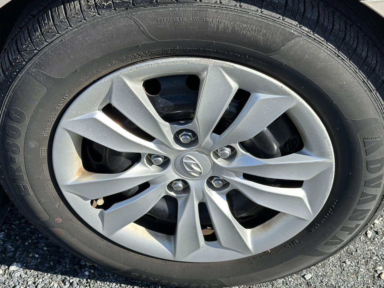 Used 2011 Hyundai Sonata GLS FWD image 10