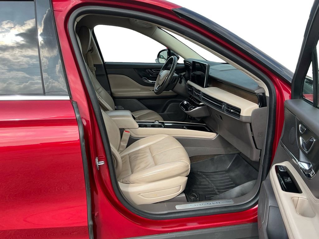 Certified 2023 Lincoln Corsair Reserve w/ Equipment Group 201A image 22