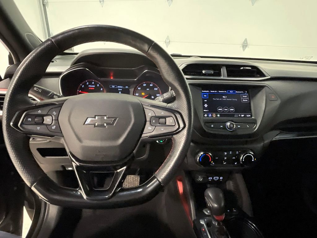 Used 2022 Chevrolet TrailBlazer RS image 34