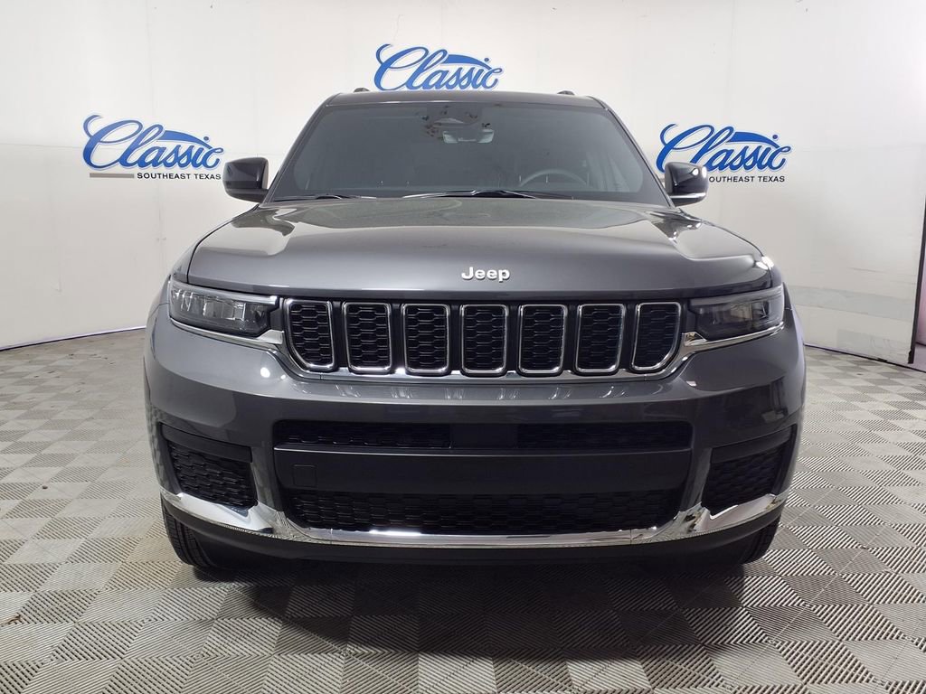 Used 2025 Jeep Grand Cherokee L Laredo w/ Trailer Tow Package image 5