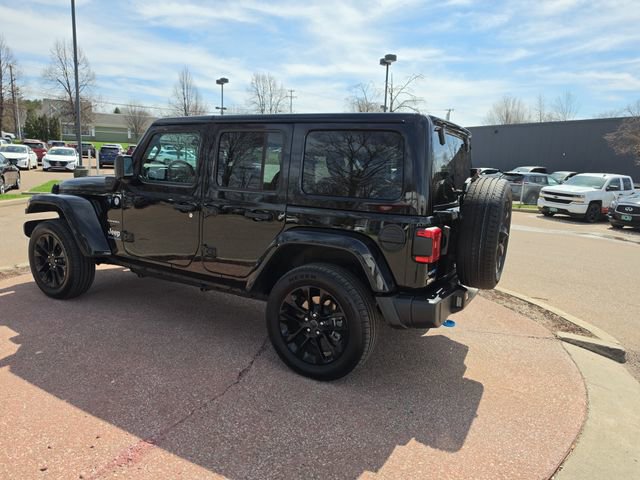 Used 2024 Jeep Wrangler Unlimited Sahara image 3