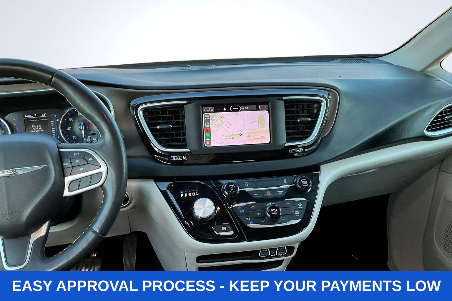 Used 2022 Chrysler Voyager LX FWD image 12