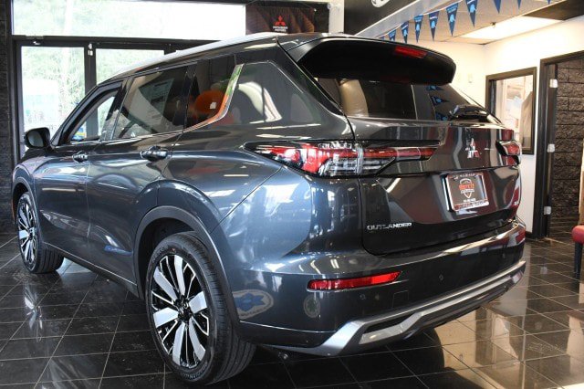 New 2026 Mitsubishi Outlander SEL AWD/4WD image 14