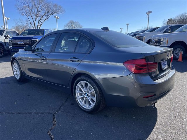 Used 2016 BMW 320i Sedan image 4