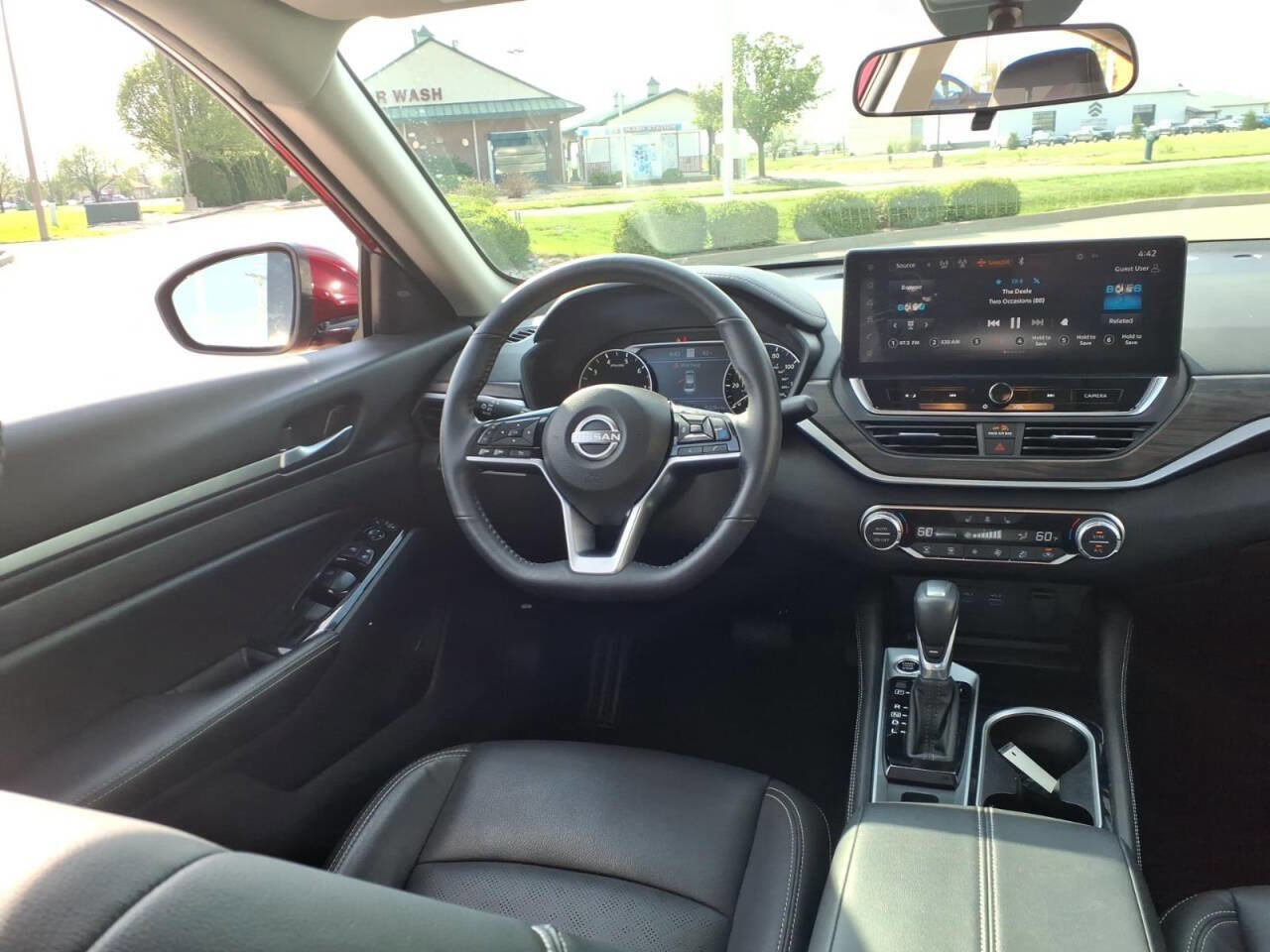 Used 2025 Nissan Altima 2.5 SL image 10