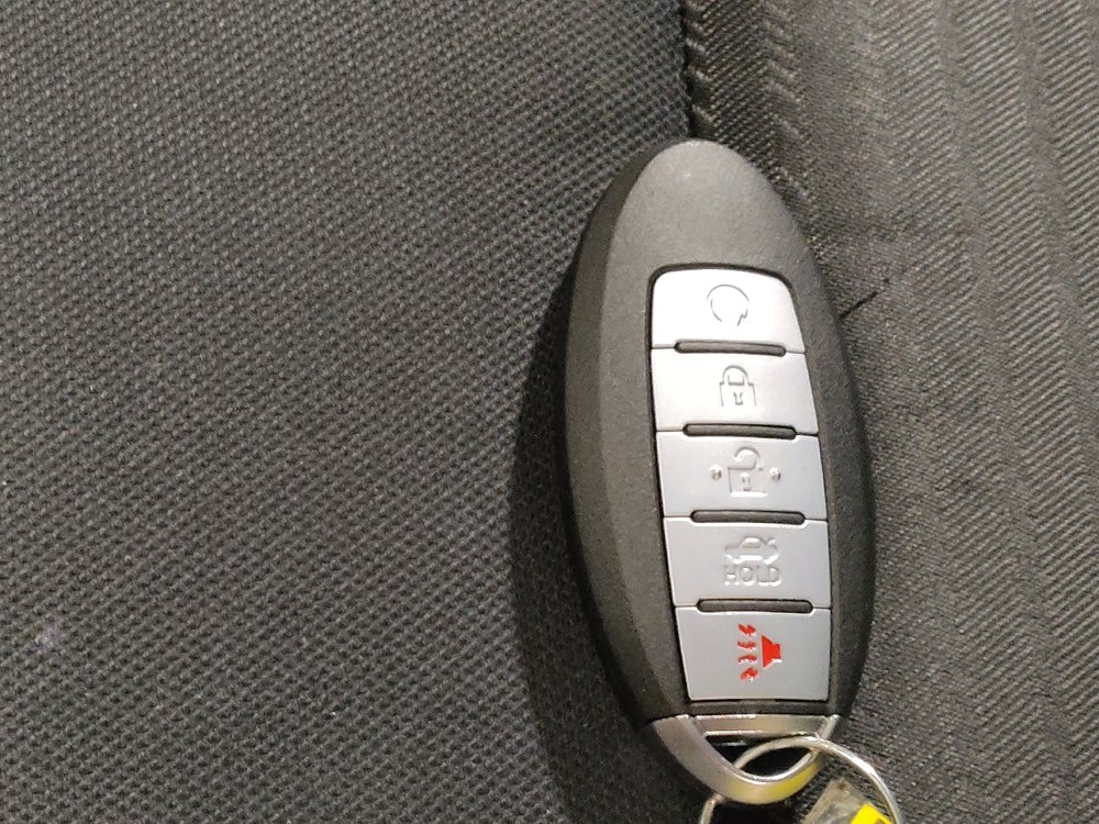 Used 2021 Nissan Versa SV FWD image 32