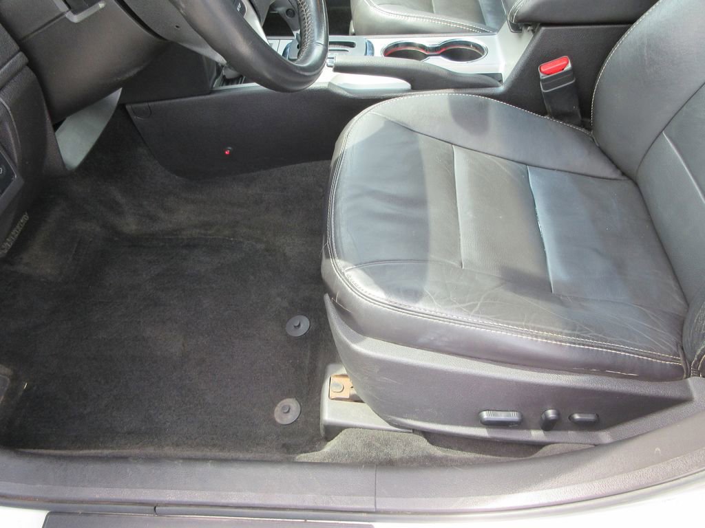 Used 2012 Ford Fusion SEL image 20
