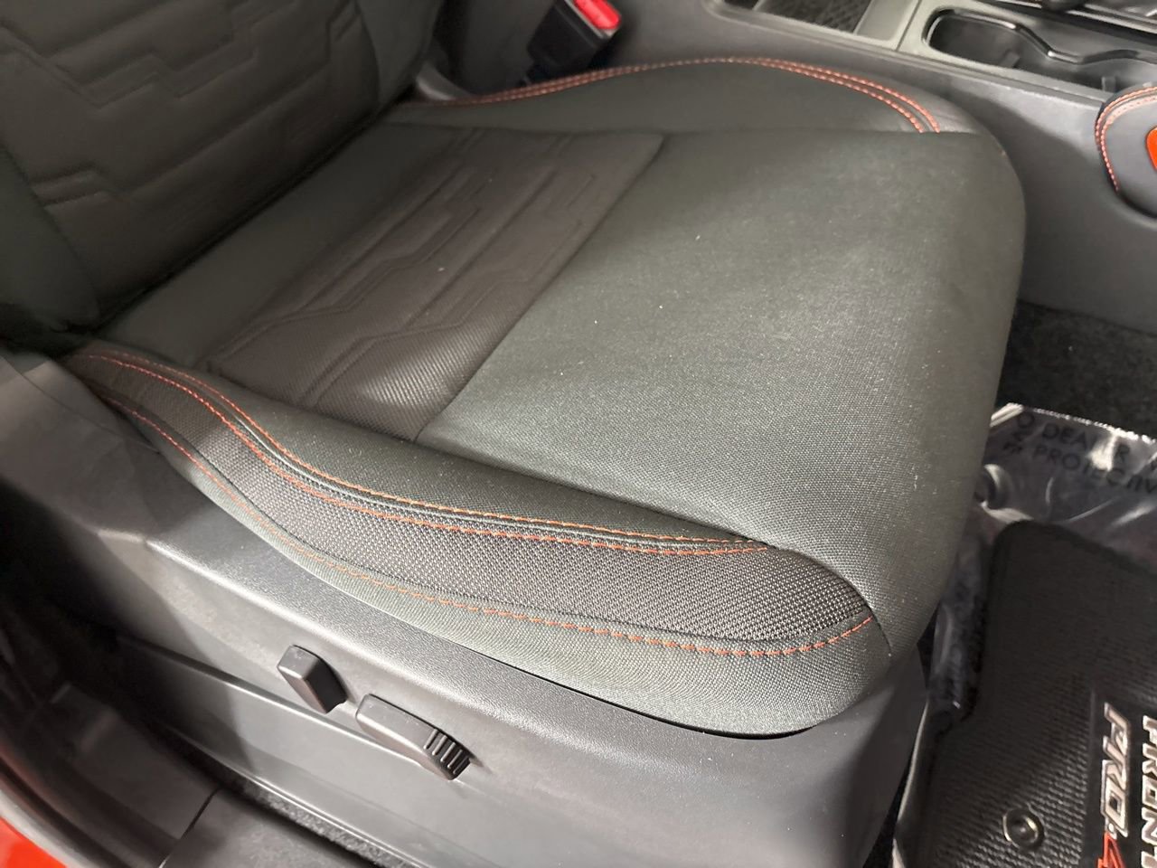 Used 2025 Nissan Frontier PRO-4X w/ Pro Convenience Package image 27