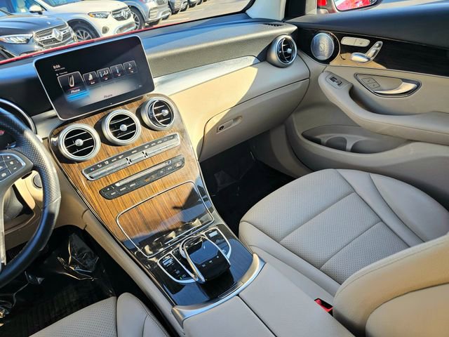 Certified 2019 Mercedes-Benz GLC 300 4MATIC image 31