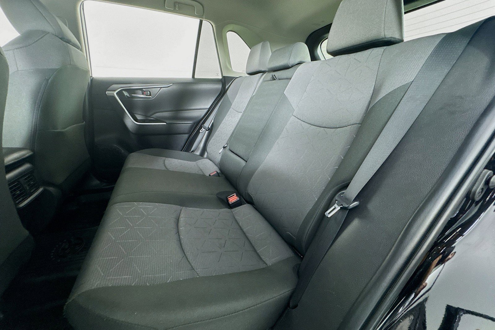 Used 2024 Toyota RAV4 AWD Hybrid image 8