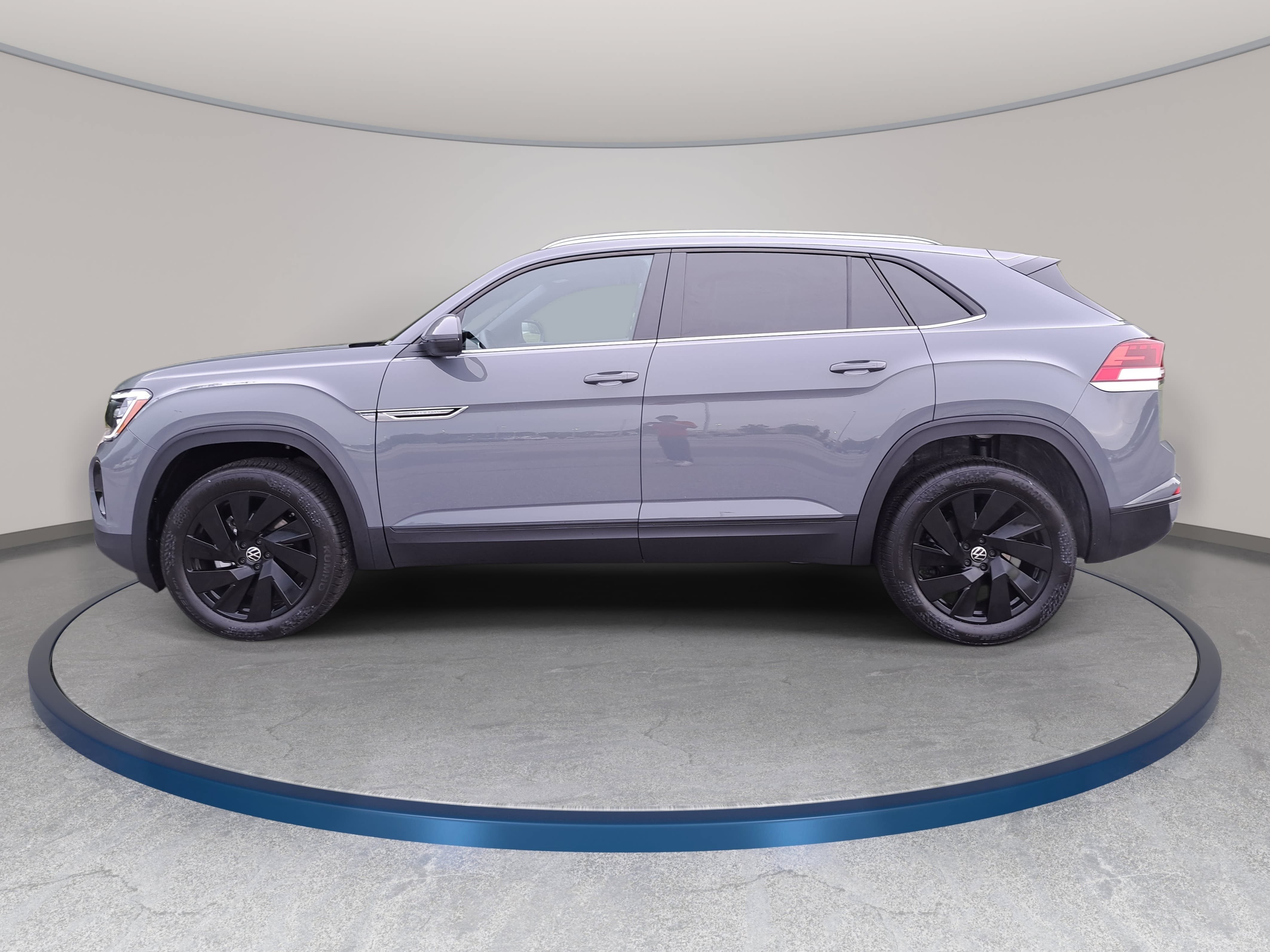 New 2026 Volkswagen Atlas Cross Sport SE FWD image 8