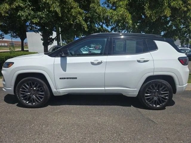 Used 2022 Jeep Compass High Altitude AWD/4WD image 2