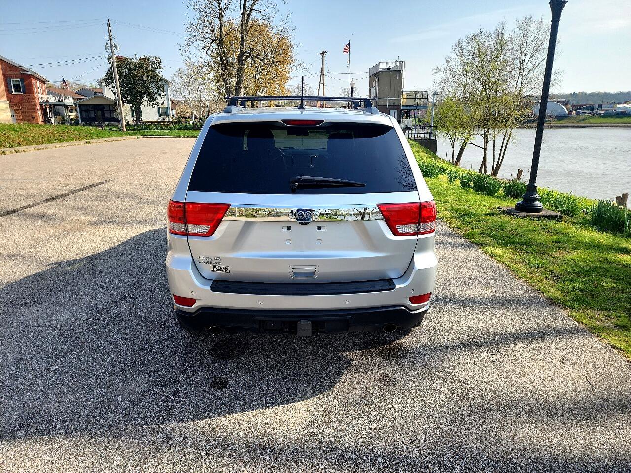 Used 2012 Jeep Grand Cherokee Laredo image 4