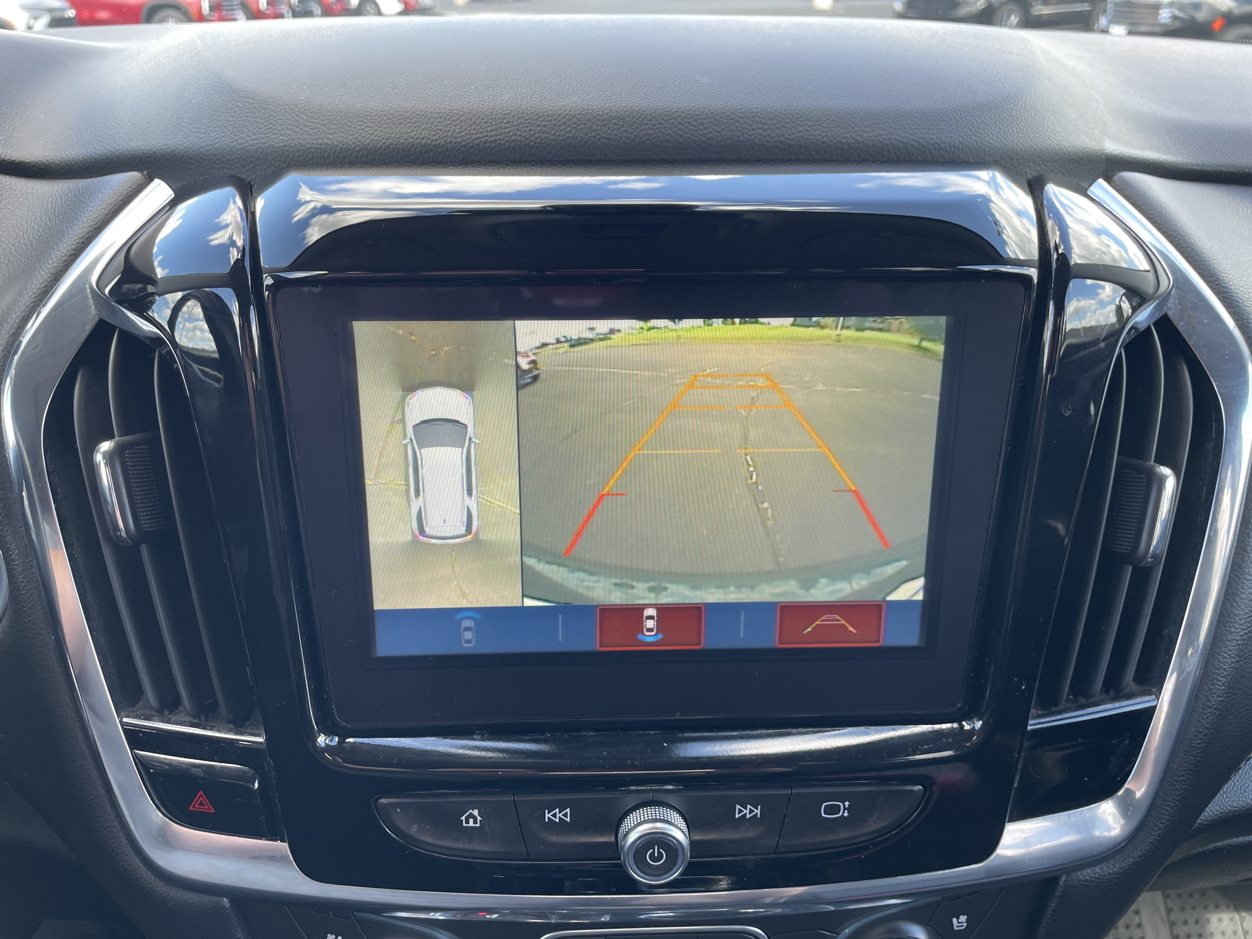 Used 2018 Chevrolet Traverse Premier w/ LPO, Floor Liner Package AWD/4WD image 36