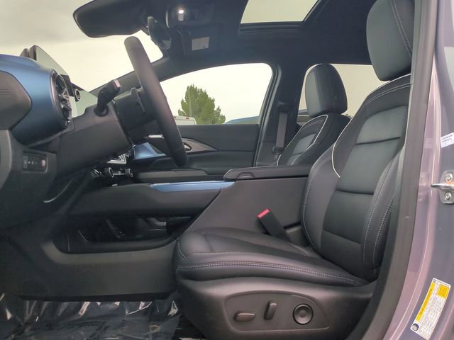 Used 2026 Chevrolet Equinox EV LT w/ Convenience Package II image 30