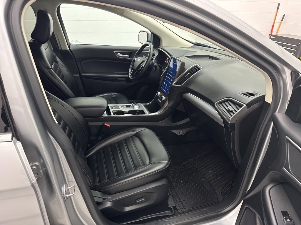 Used 2021 Ford Edge SEL image 39