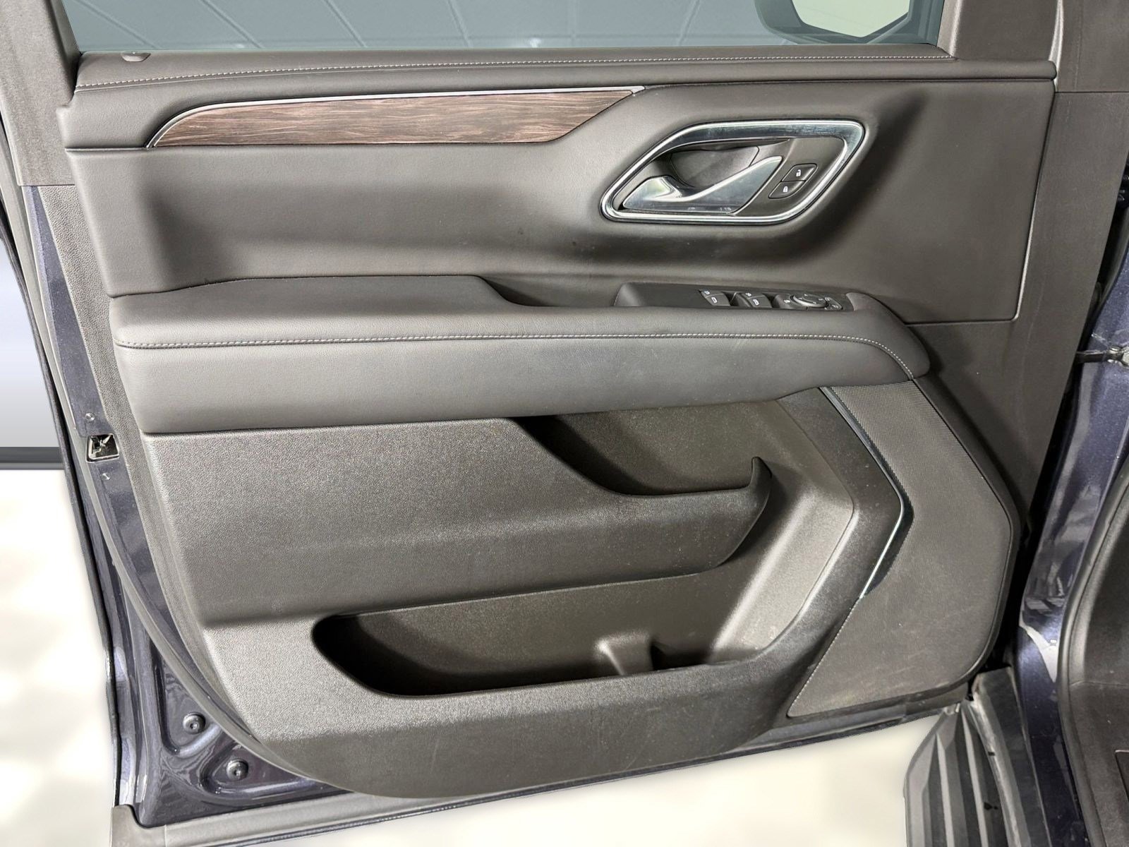 Used 2024 Chevrolet Tahoe LS w/ Driver Alert Package RWD image 12