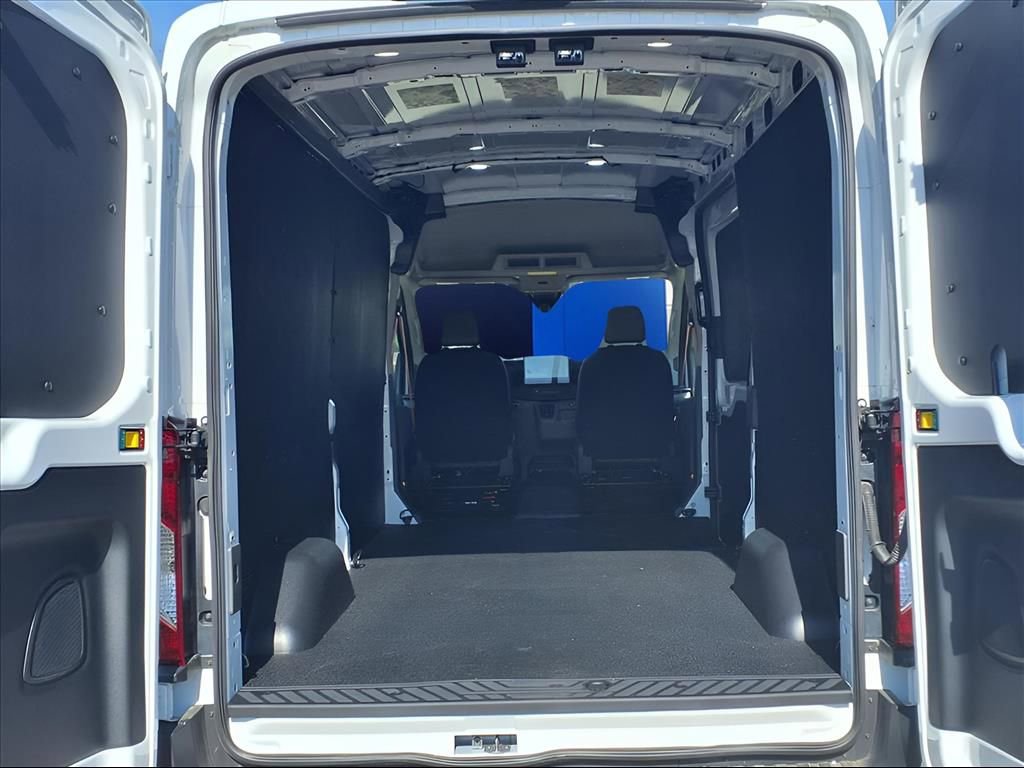 Used 2023 Ford E-Transit Medium Roof w/ Load Area Protection Package image 24