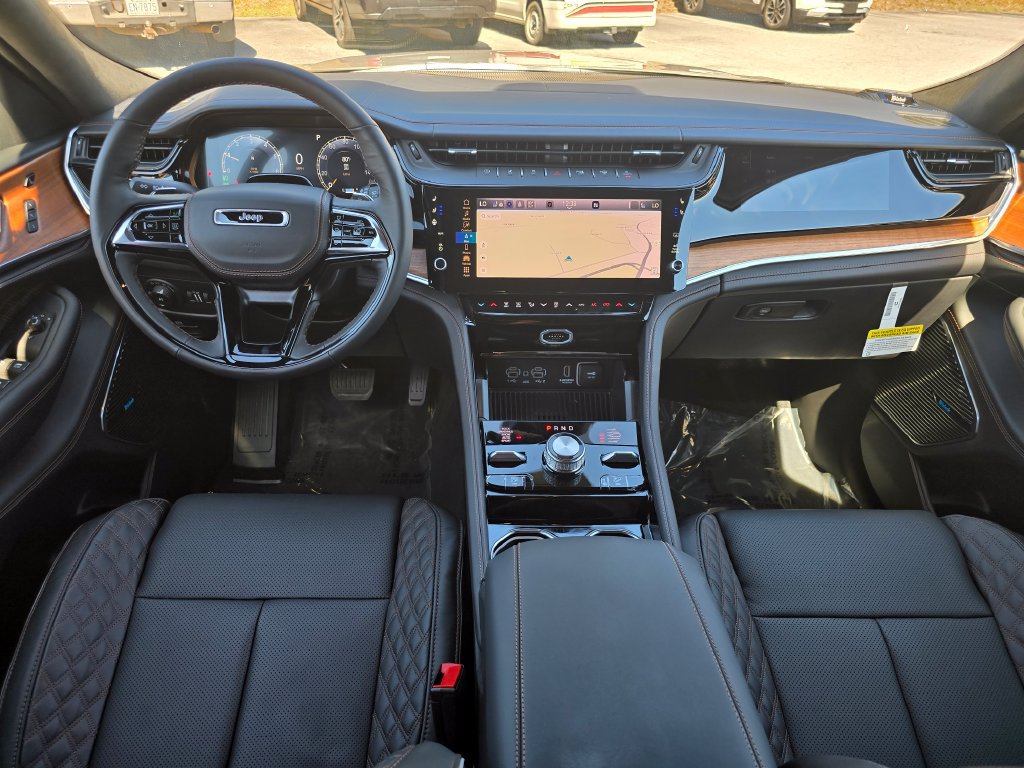 New 2027 Jeep Grand Cherokee Summit AWD/4WD image 6