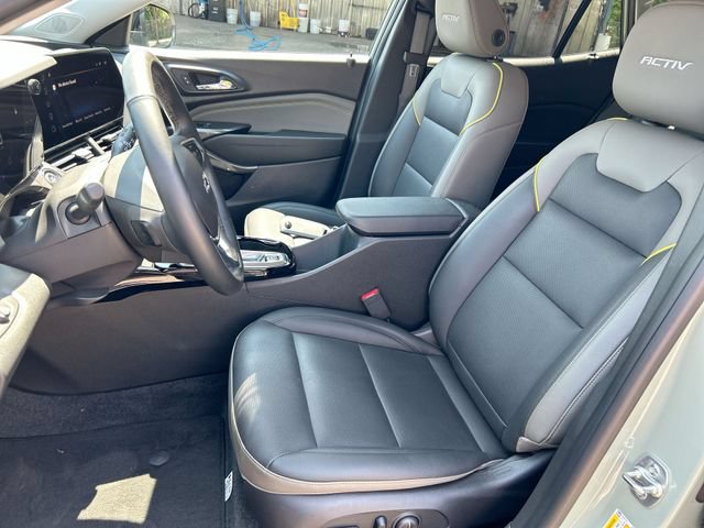 Used 2025 Chevrolet Trax ACTIV w/ Driver Confidence Package FWD image 18