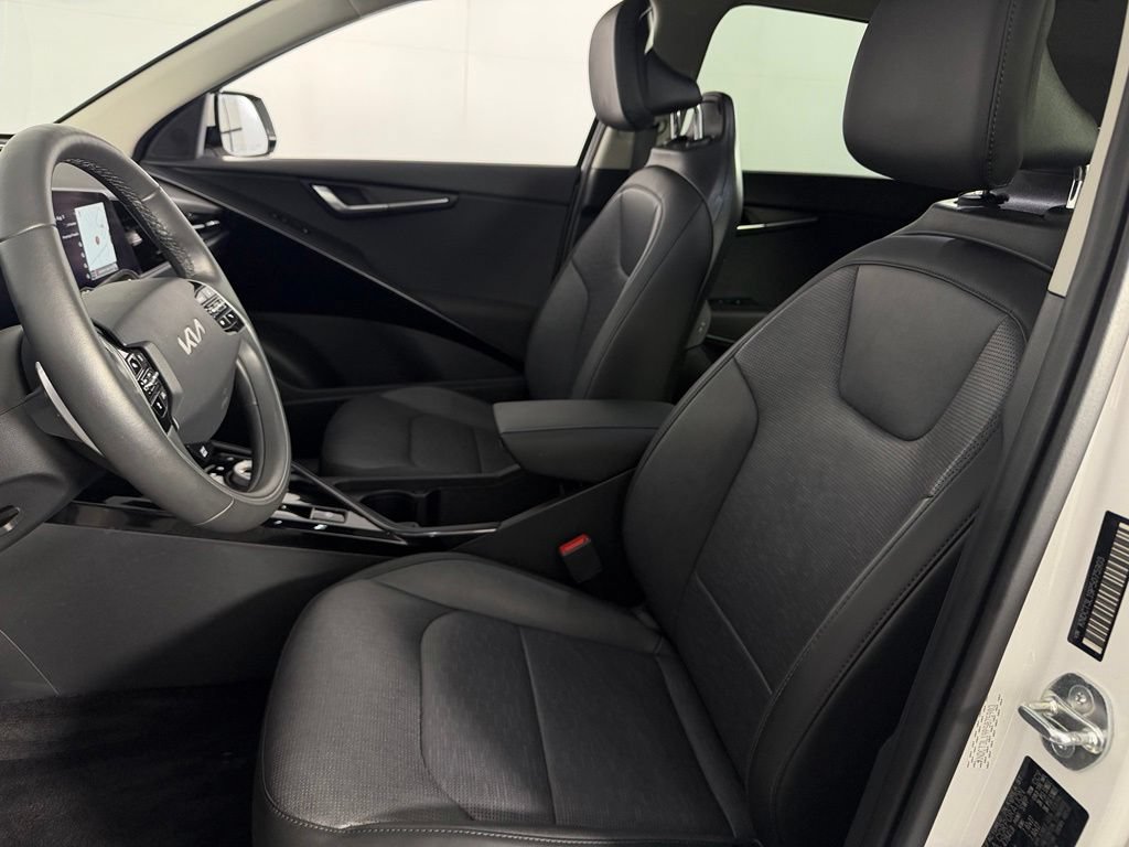 Used 2023 Kia Niro Wave w/ Wave Preserve Package FWD image 21