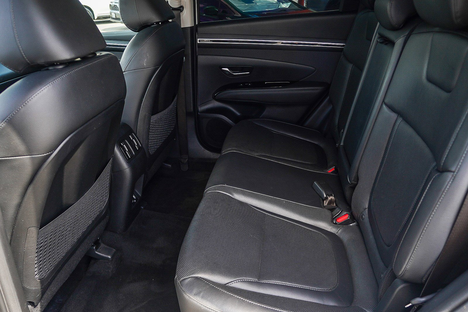 Used 2022 Hyundai Tucson Limited AWD/4WD image 22