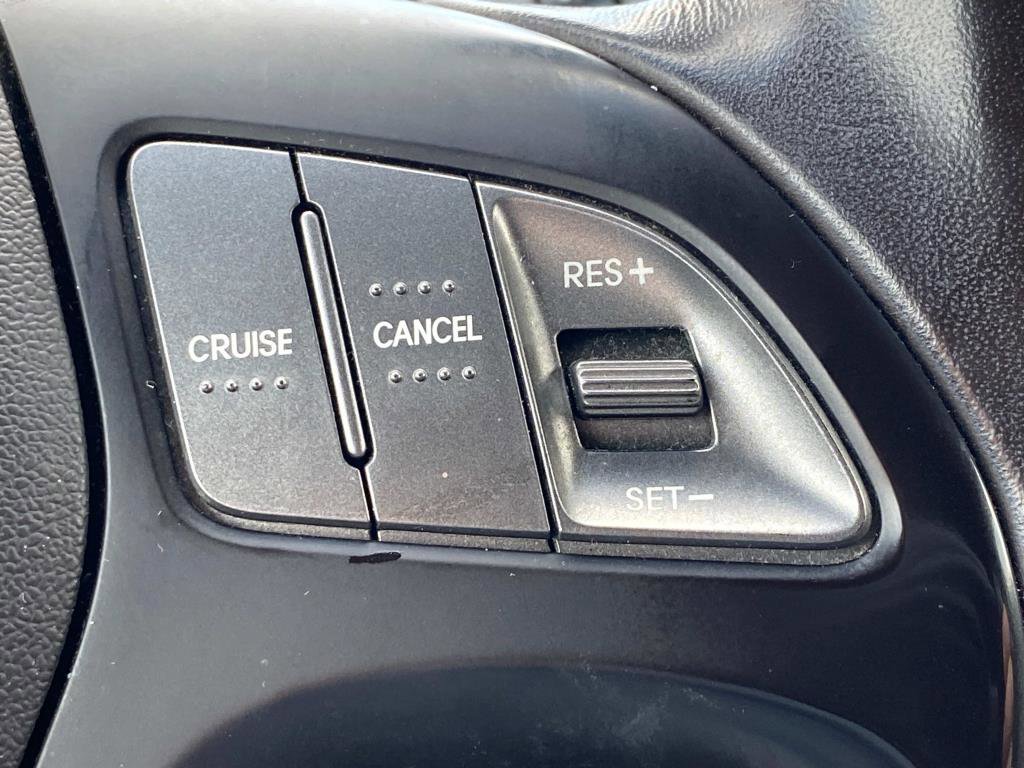 Used 2015 Hyundai Tucson SE image 19