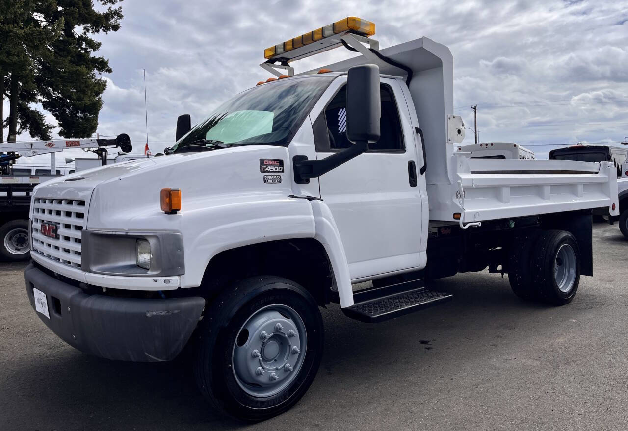Used 2003 GMC TopKick C4500 2WD Regular Cab image 6