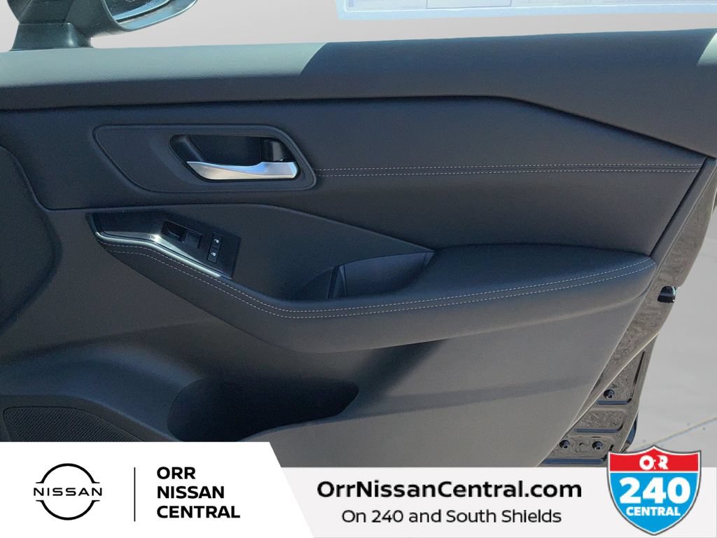 New 2026 Nissan Rogue Dark Armor AWD/4WD image 10