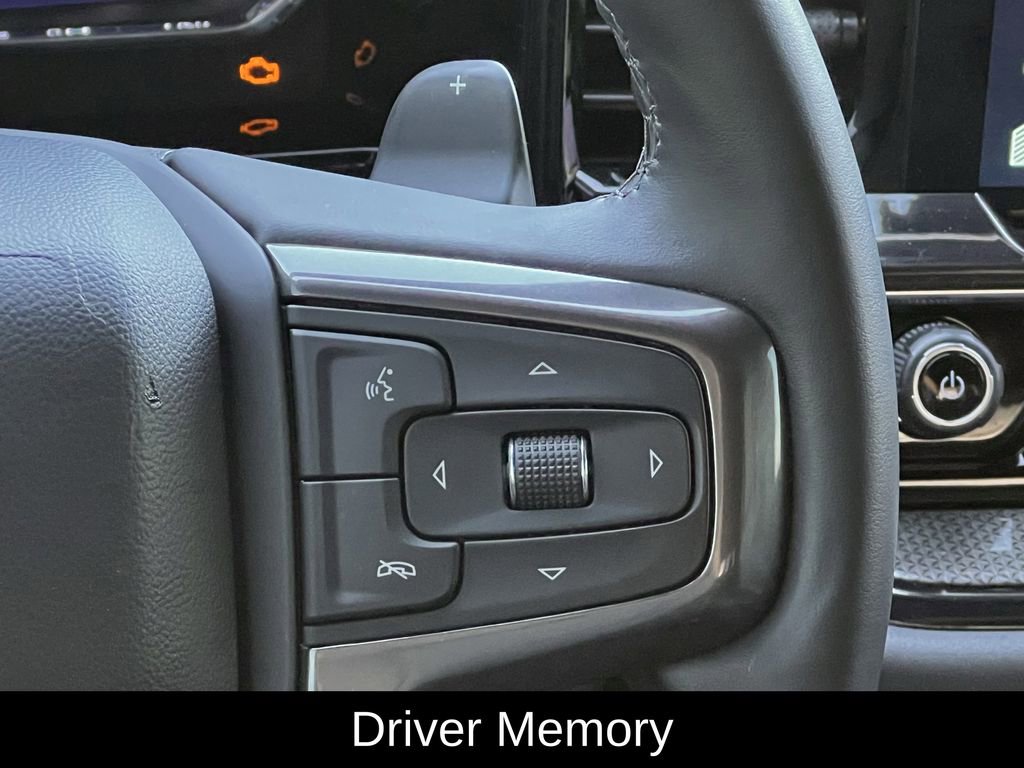 Used 2025 Chevrolet Silverado 1500 ZR2 w/ Technology Package image 17