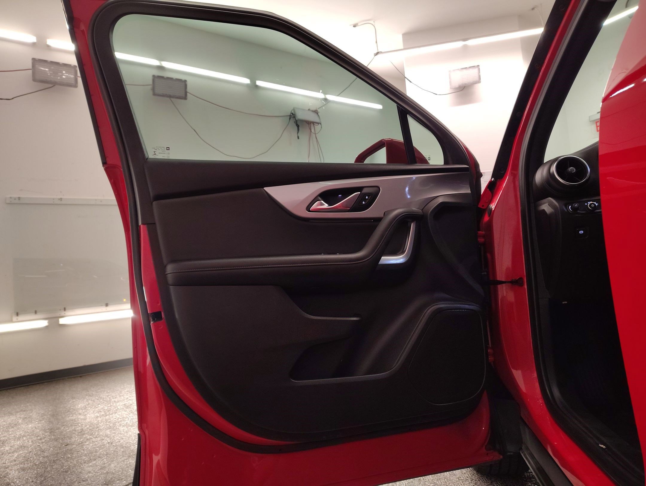 Used 2020 Chevrolet Blazer LT image 21