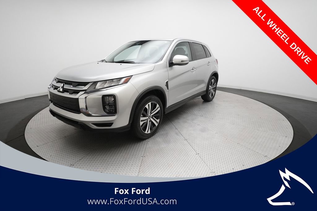 Used 2025 Mitsubishi Outlander Sport SE image 1