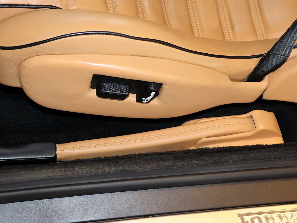 Used 2000 Ferrari 550 Maranello Coupe RWD image 72