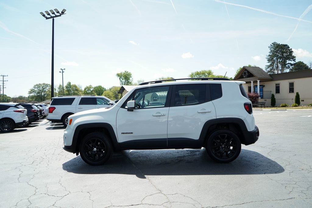 Used 2021 Jeep Renegade Latitude AWD/4WD image 17