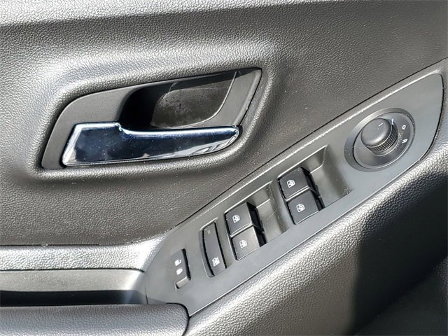 Certified 2020 Chevrolet Trax LS image 20