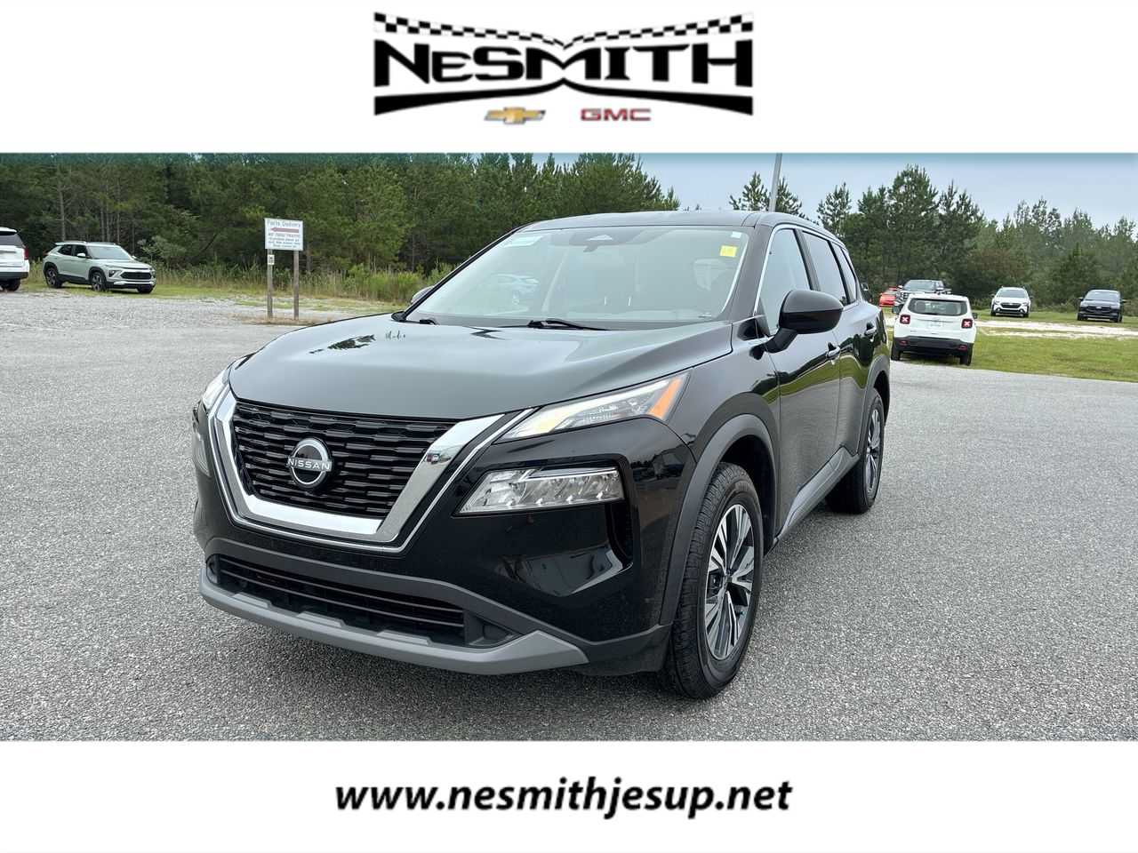 Used 2023 Nissan Rogue SV FWD image 1