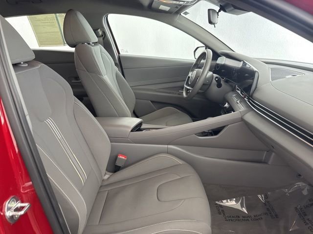 Used 2023 Hyundai Elantra SEL w/ Convenience Package image 21