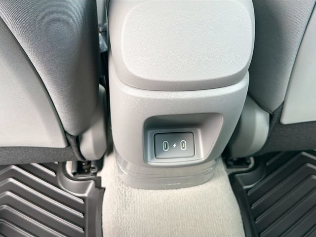 New 2026 Hyundai Elantra SE FWD image 24