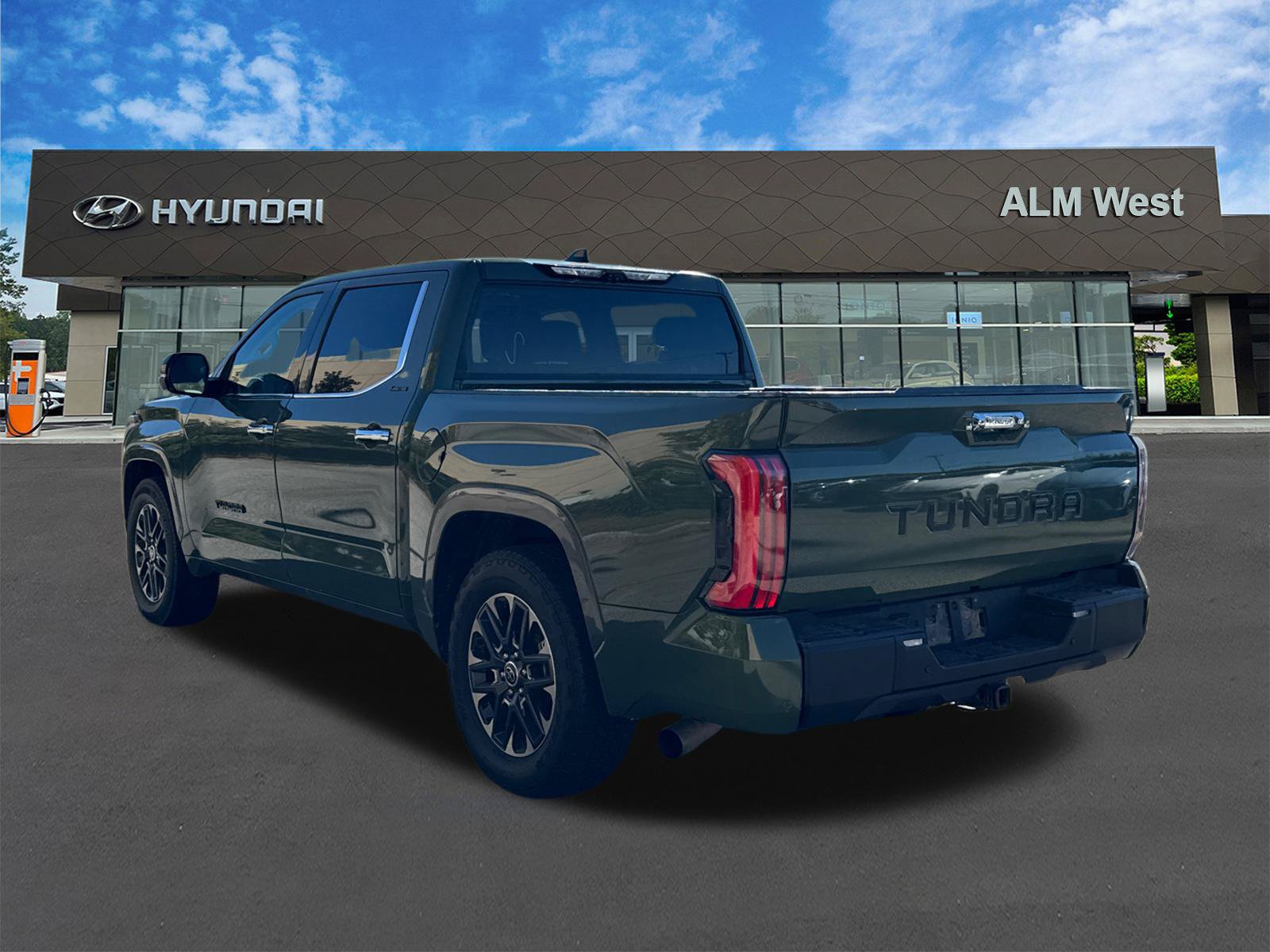 Used 2022 Toyota Tundra Limited RWD image 7