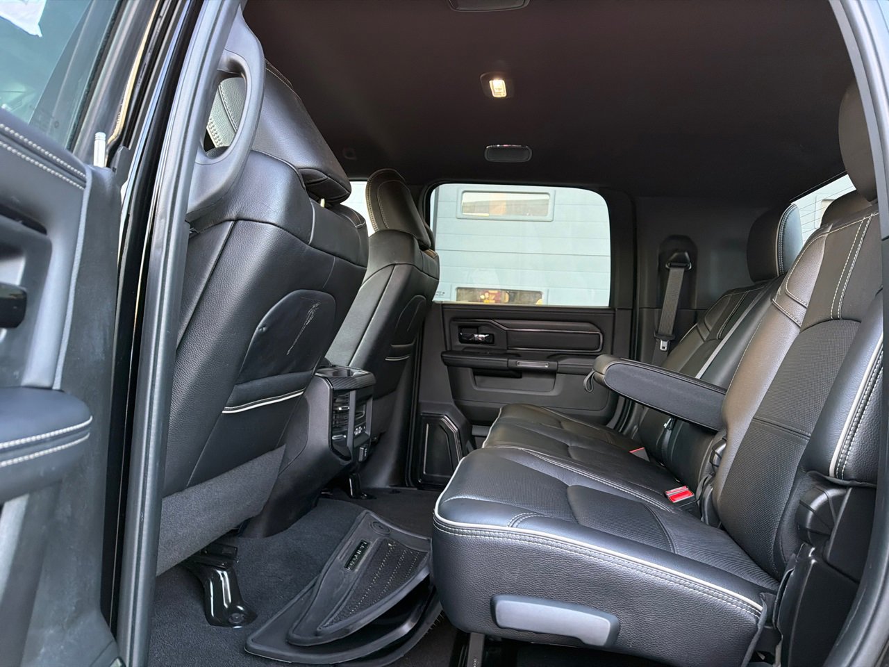 Used 2023 RAM 2500 Limited image 17