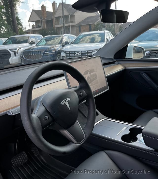 Used 2024 Tesla Model Y Long Range AWD/4WD image 18