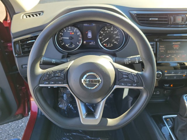 Used 2021 Nissan Rogue Sport S image 24