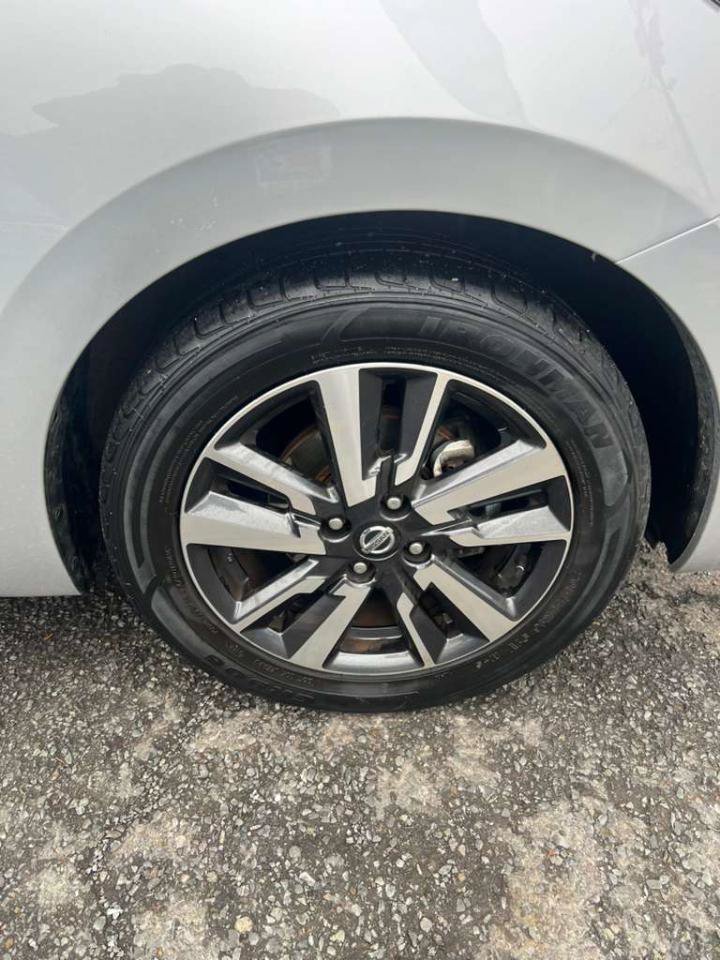 Used 2021 Nissan Versa SV FWD image 21
