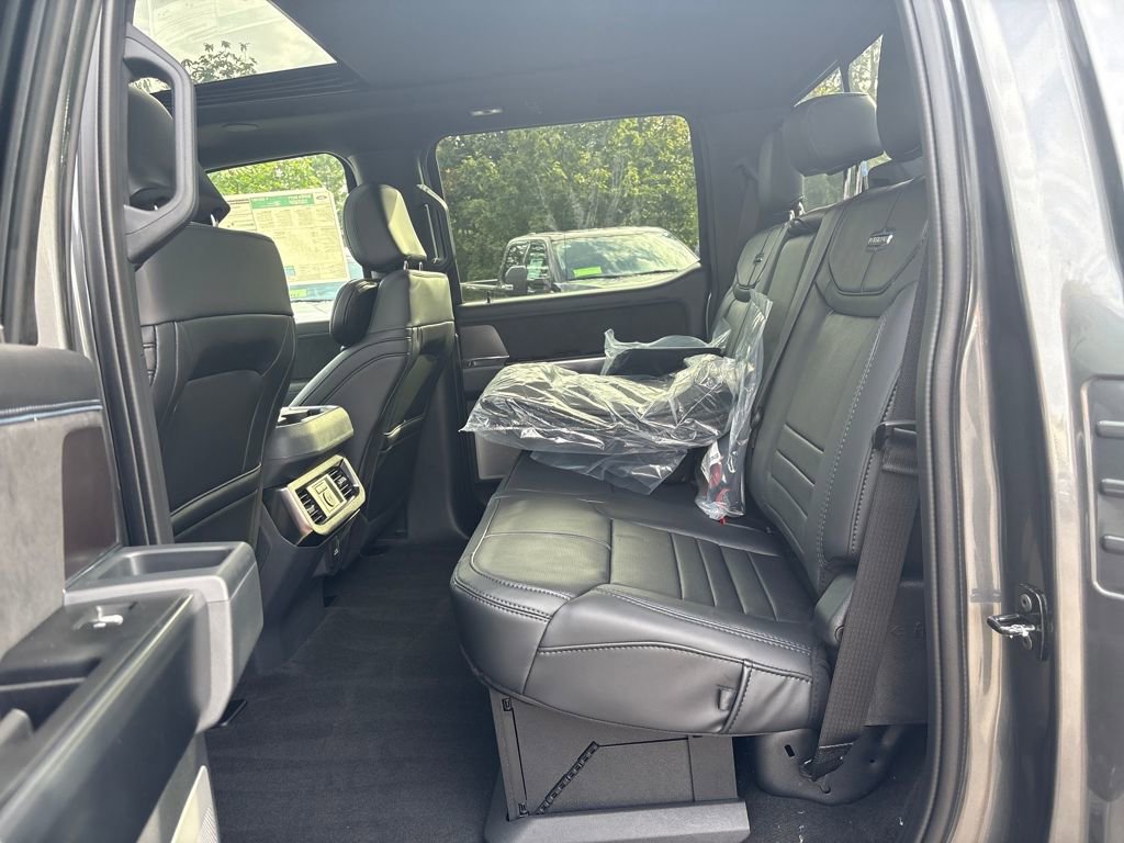 New 2026 Ford F450 Platinum w/ FX4 Off-Road Package image 27