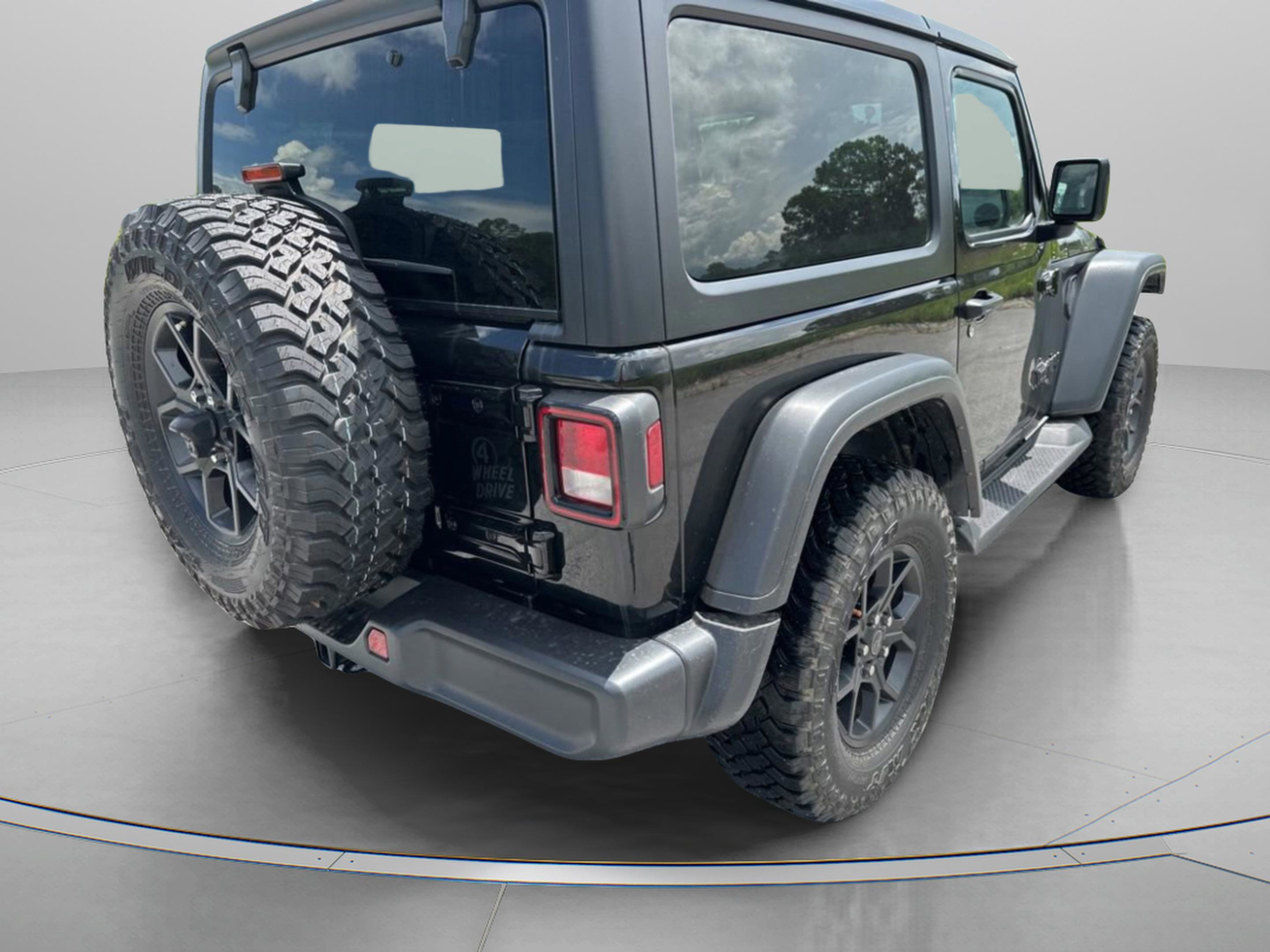 Used 2024 Jeep Wrangler Sport AWD/4WD image 5