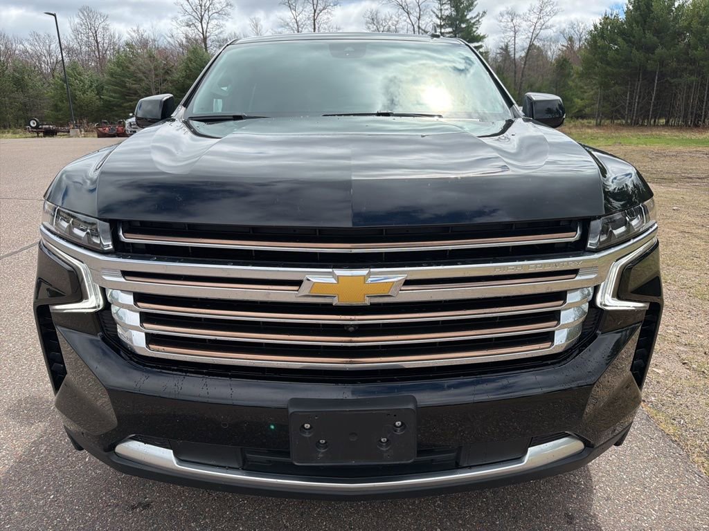 Used 2024 Chevrolet Tahoe High Country AWD/4WD image 2
