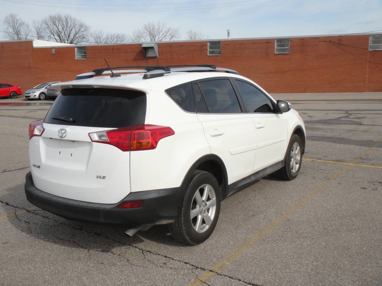 Used 2013 Toyota RAV4 XLE image 7