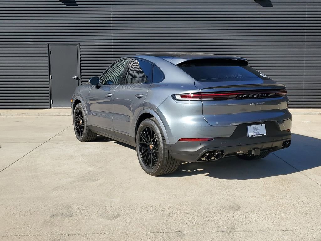New 2026 Porsche Cayenne Coupe image 3